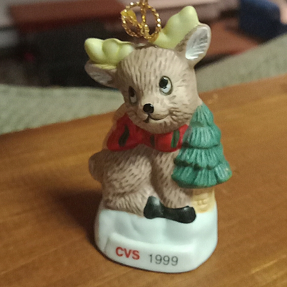 ☆ CVS 1999 Traditions Ornaments with Original box No Damage Chips or issues ☆ - Picture 6 of 9
